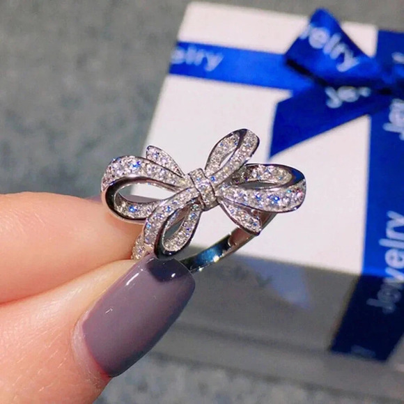 NEW 925 Sterling Silver Diamond Bow Ring Big Statement Ring Ribbon Ring - Picture 1 of 3